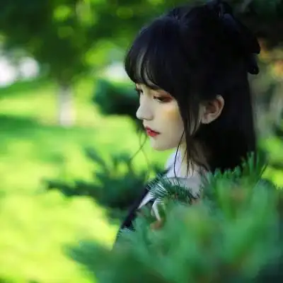 艺术气质头像女生唯美