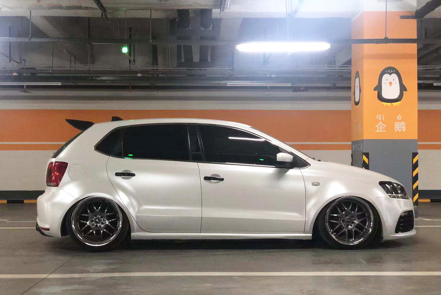 神似高尔夫r20的缩小版大众polo姿态改装案例