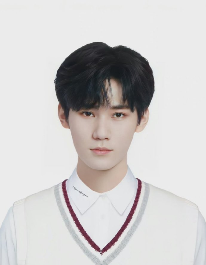 张真源专业考试拍立得照