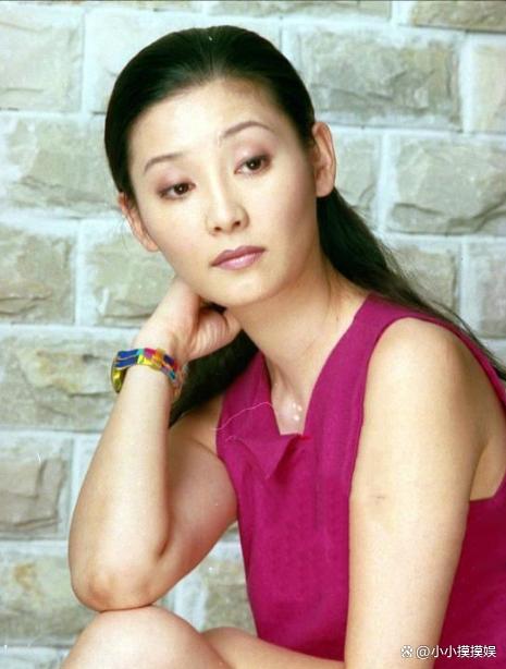 回顾演员徐帆:答应冯小刚不生孩子,聪明的她才是真的人间清醒