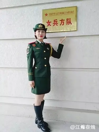 江津日报骄傲自豪国庆阅兵女兵方队中的她是江津姑娘