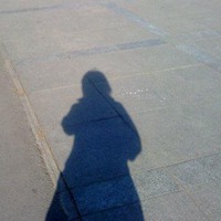 一个人的影子图片女生 夜晚一个人的孤独影子图片_微信头像图片大全