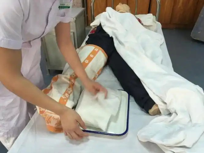 一次性为女病人导尿术操作流程详解图