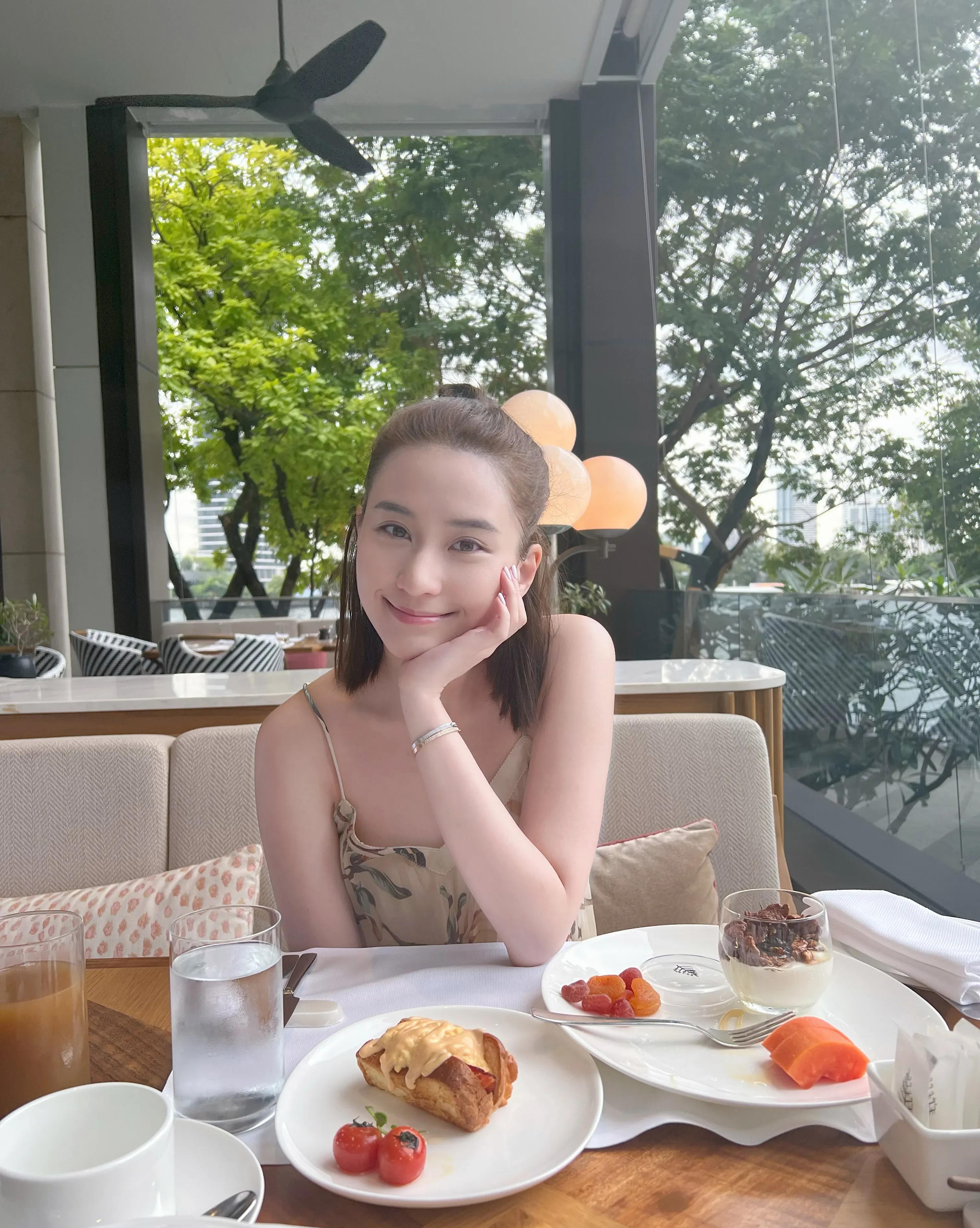 赌王千金顶级名媛"何超莲"4月18日举办婚礼,你觉得她会幸福吗?