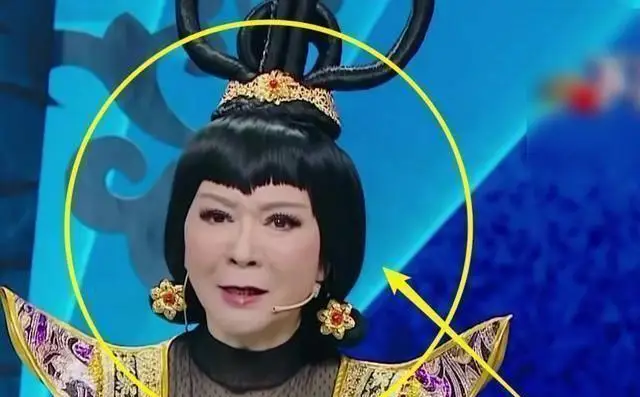 可蔡明老师肯定也会出现,此次,他们以葫芦娃中的"爷爷"和"蛇精"的身份