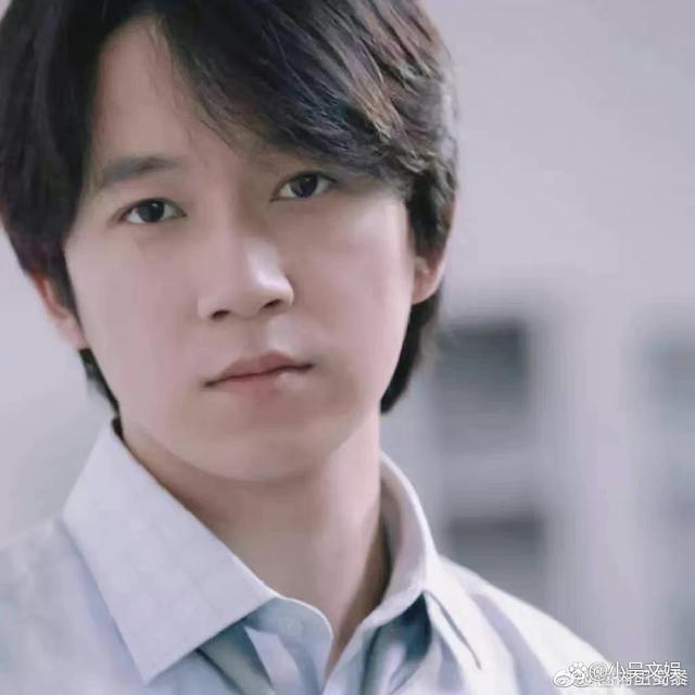 潘粤明瘦身明显,前后简直判若两人,圈内大叔都这么卷了!