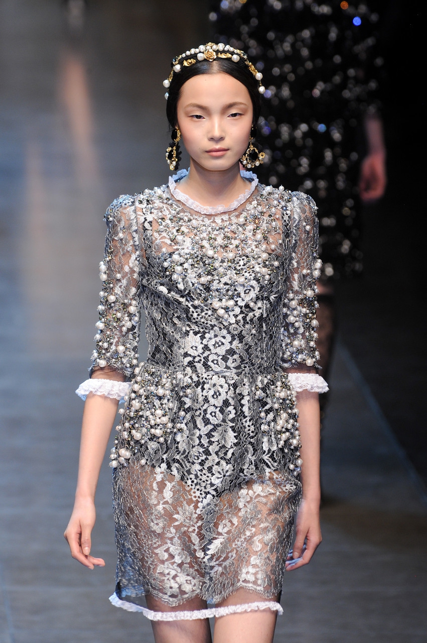 走过维密秀的中国名模睢晓雯,可爱的像个小女孩