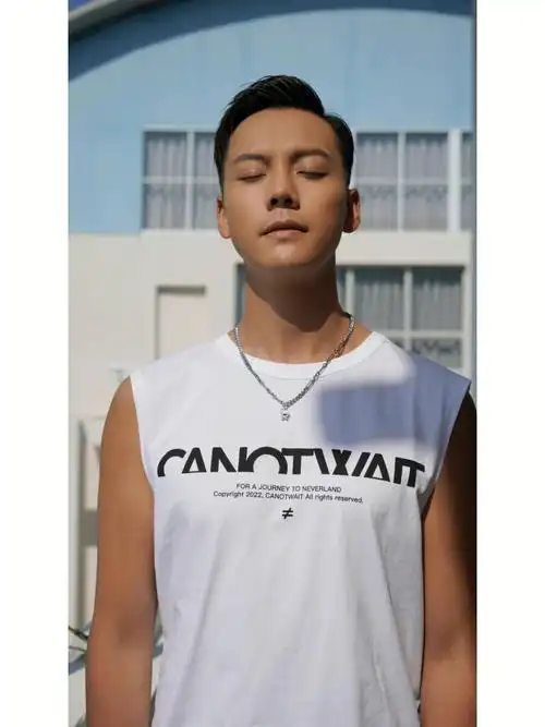 陈伟霆手臂肌肉线条绝绝子