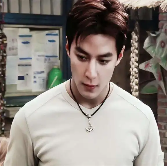 这几位"姨化"男星把路"