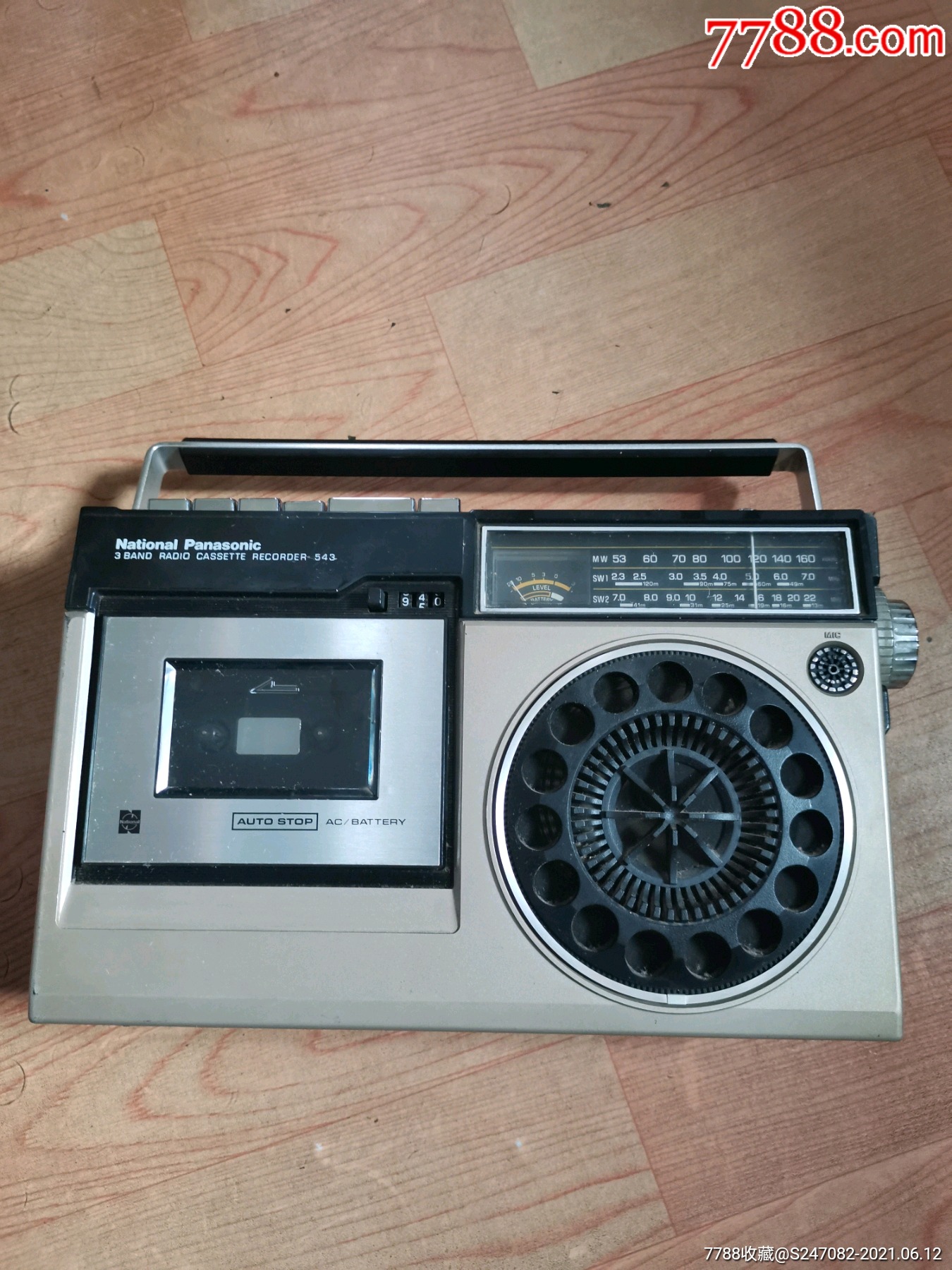 松下收录机一台.