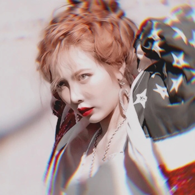 奔赴_金泫雅头像