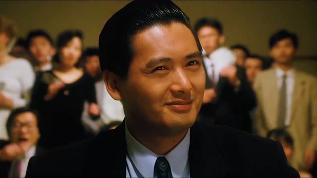 发哥经典拍手,与赌神比拼以为必胜,结果还是发哥技高一筹,太过瘾了