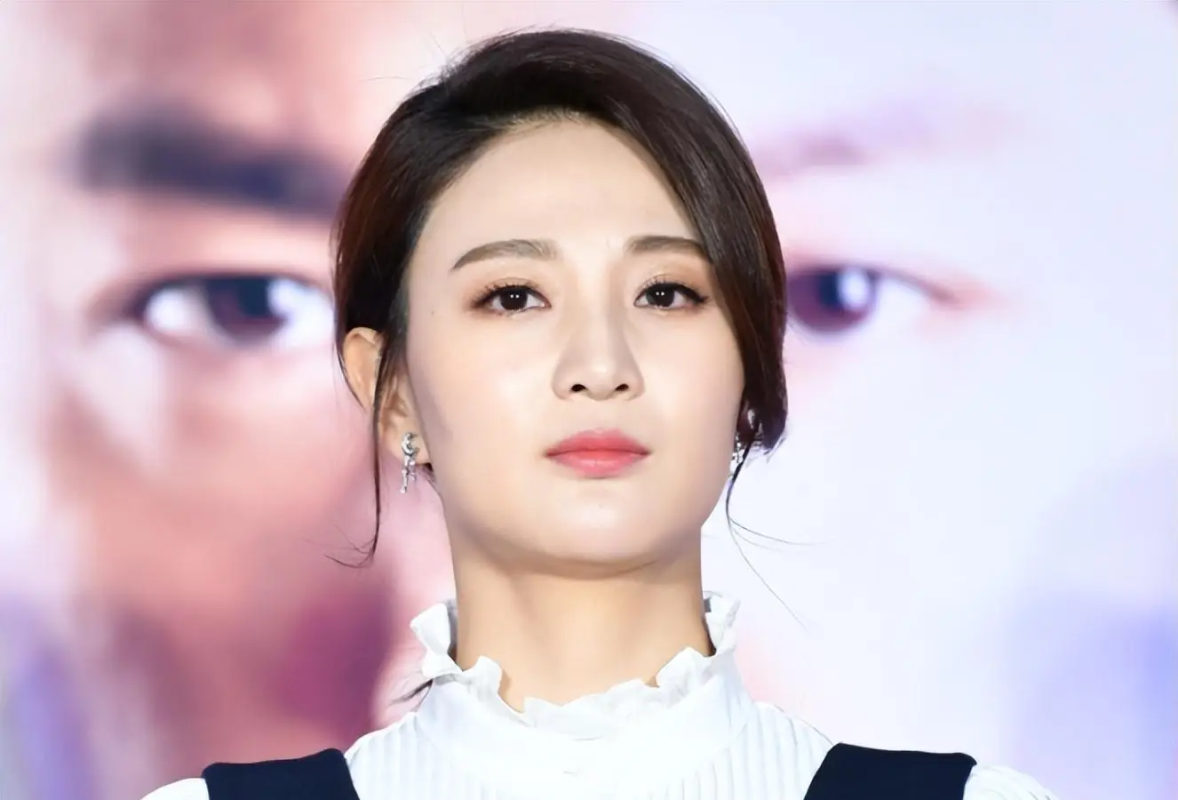 演员侯梦莎:军旅剧出道,低调嫁给演员丈夫,现在生活幸福美满_角色