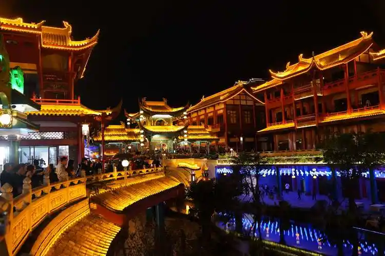 眉山市东坡印象水街夜色