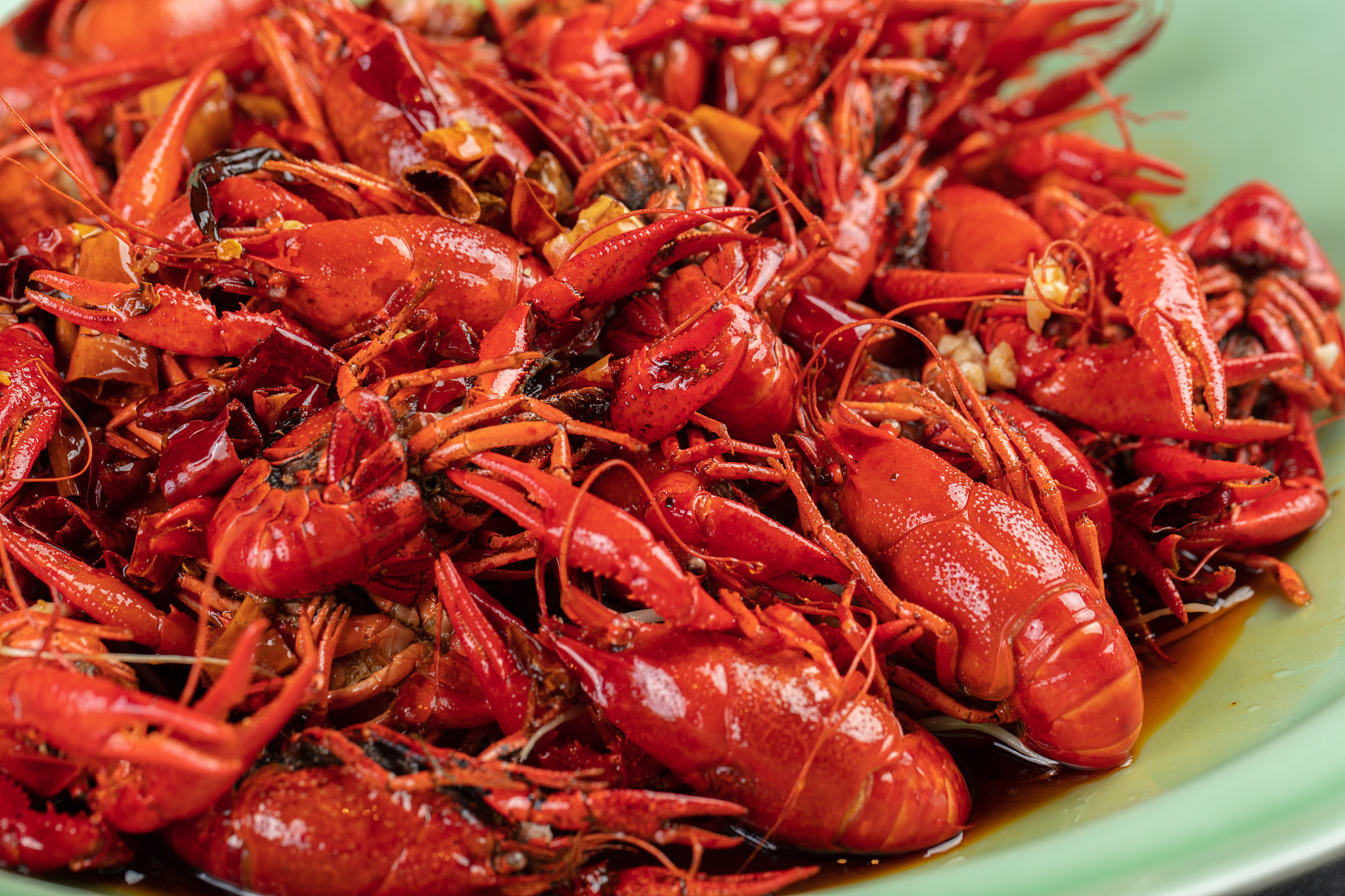 在中国的美食地图上,蚌埠小龙虾占据着一席之地.