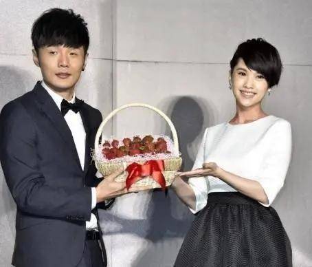 为什么杨丞琳会选择李荣浩?他们又是怎么维护彼此的感情呢?