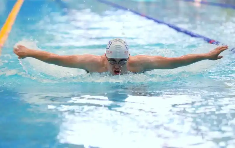 2019 吉林省第六届"白求恩杯"成人游泳锦标赛运动员 风采(4)