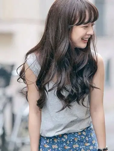 2015年最火的13种减龄齐刘海发型!