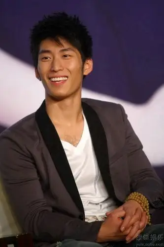 新帅哥--窦骁,隐约可见胸毛! - 菊花 - jjjuhua 的博客