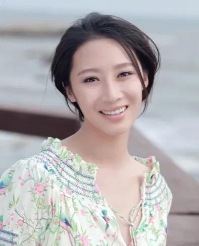 你喜欢这位青年演员赵子惠吗?#一发入魂的罪案剧#返回搜狐,查看更多