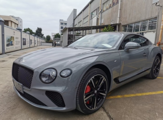 2021款宾利欧陆gt现车一台完美艺术品