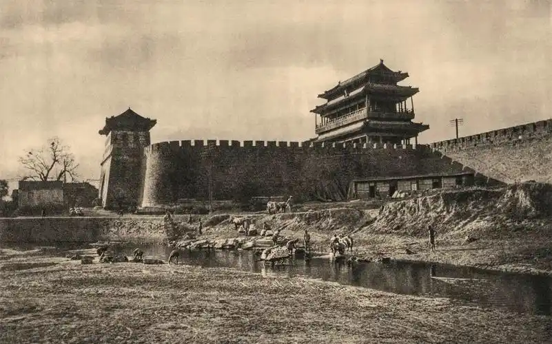 100年前,一位英国摄影家镜头中的老北京