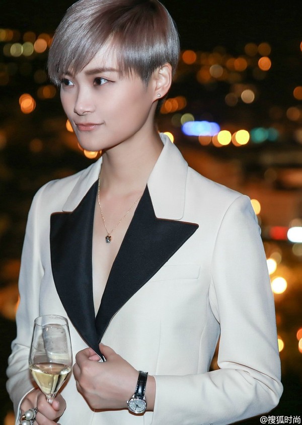 全戛纳最帅李宇春揭秘穿衣搭配怎样变时髦!