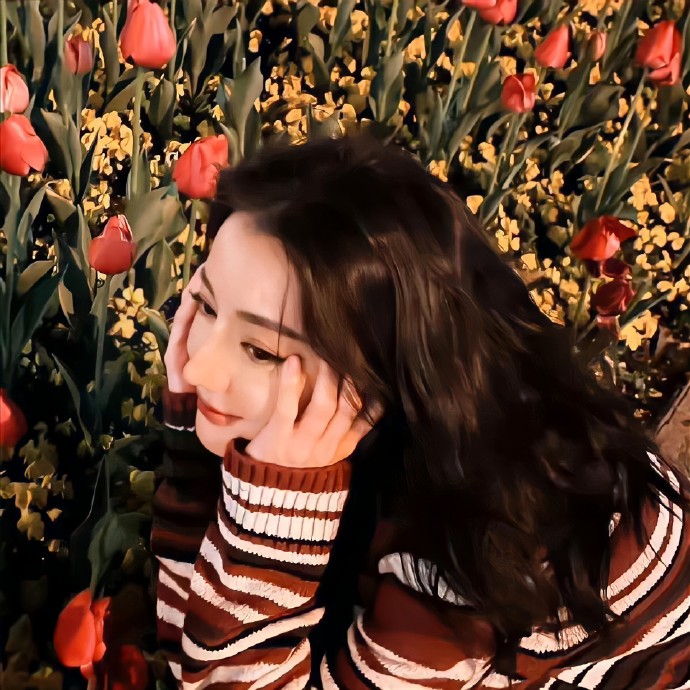 迪丽热巴头像来啦