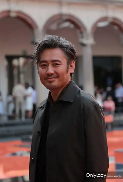 吴秀波|混过时装周的时髦"军师"