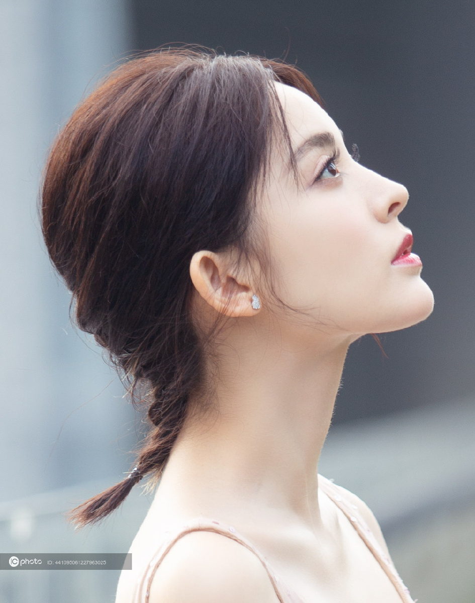 延禧和如懿海报都爱用这角度女明星谁的侧脸最值得吹