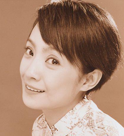 与富豪婚姻破裂,得到24亿的王海燕,为什么转身嫁给张嘉译?_腾讯新闻