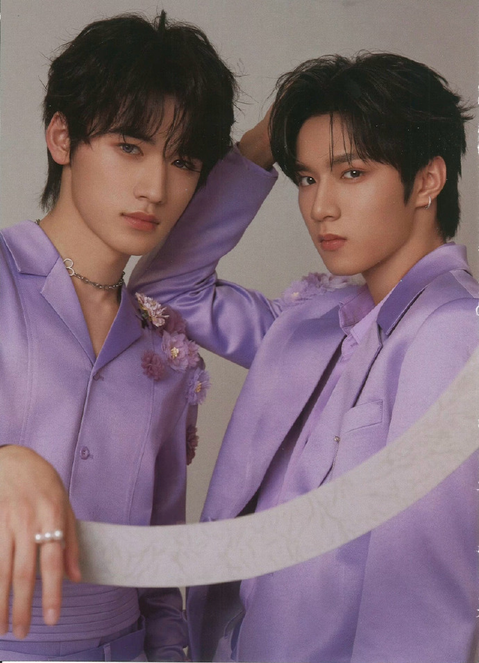 文轩超话95#烟花升停在星夜一周年#宋亚轩刘耀文双人合作曲烟花升停