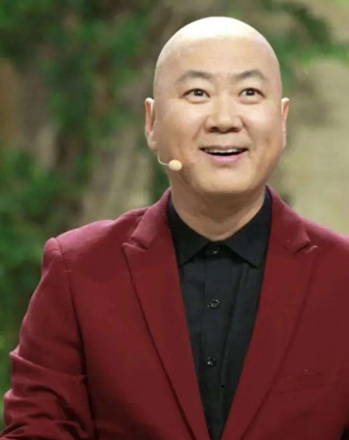 理由是:郭冬临在小品中说河南人是"骗子",需要其公开道歉.