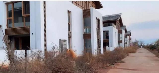 李亚鹏折戟丽江,雪山小镇成"剩女"_房地产_别墅_富豪