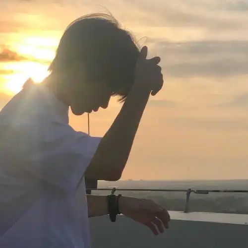 意境男生头像温柔帅气真人,也许喜欢的人会很多