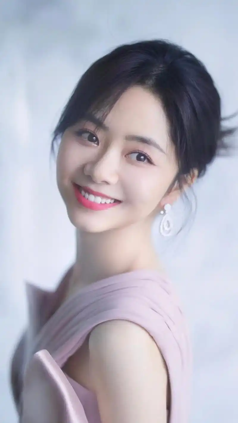 好看的小姐姐 谭松韵#清纯女神 喜欢吗?#明星图片 #谭松 - 抖音