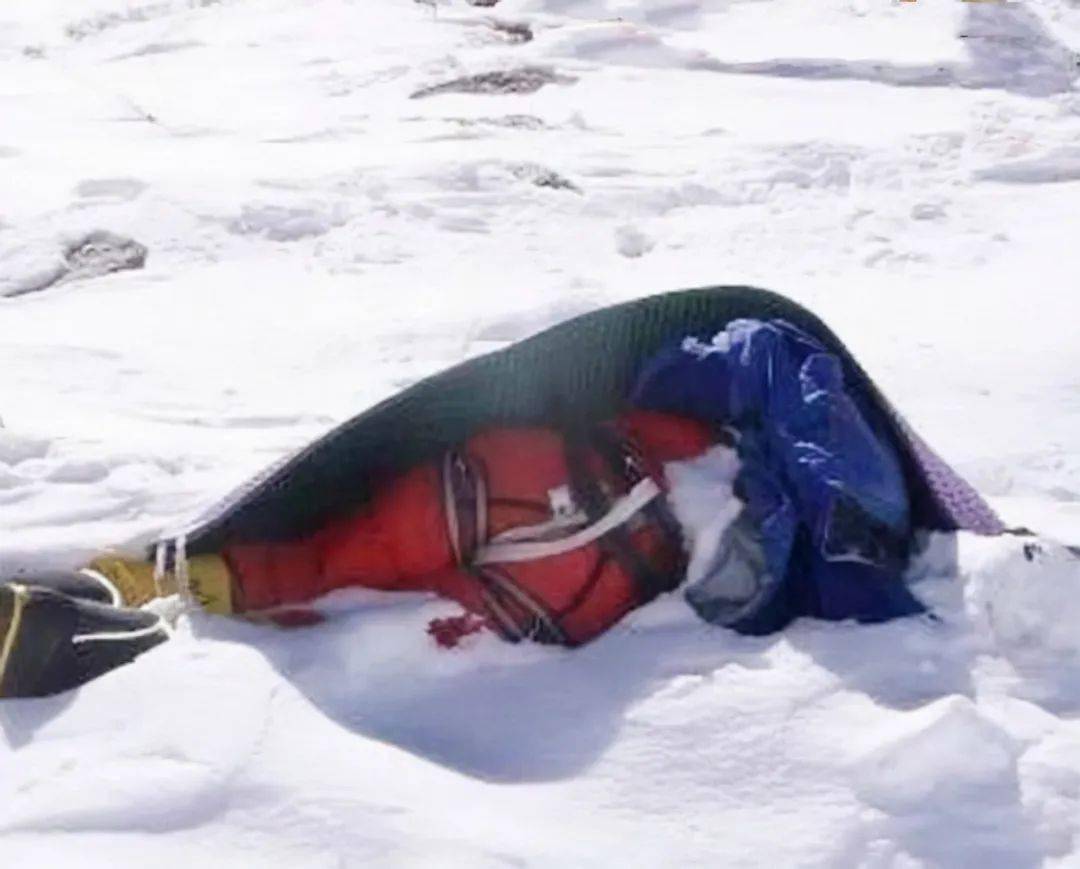 弗朗西斯珠穆朗玛峰睡美人