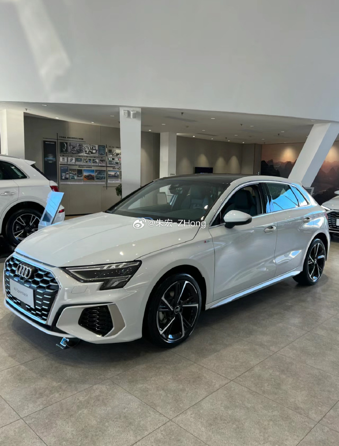 奥迪a3 35tfsi 时尚动感 sportback 两厢