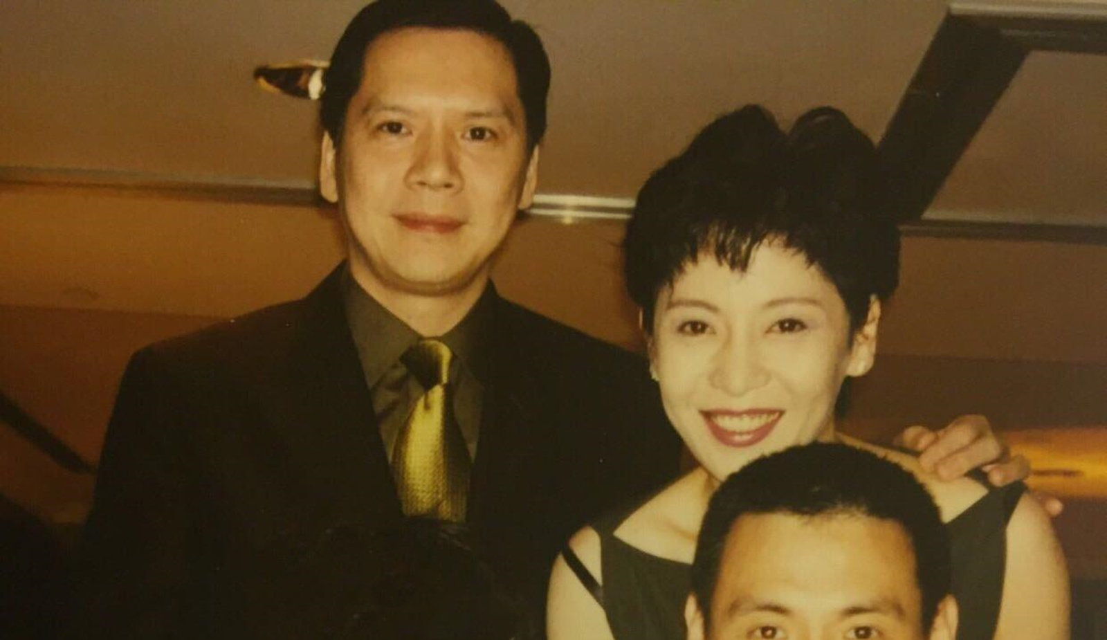 向华强的老婆到底有多牛?当年的梅艳芳和刘德华出事,都找她帮忙