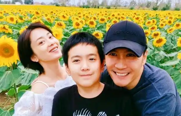 与小丈夫结婚18年零绯闻,如今家庭幸福美满|刘孜|李沁|赵峥|谢润_网易