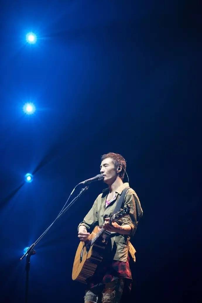 朴树愿你历尽千帆归来贼特么有钱