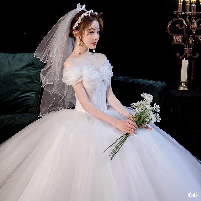 婚纱2022春季新款酒店韩版新娘结婚一字肩绑带齐地抹胸婚纱蓬蓬裙