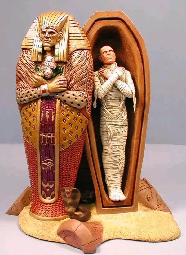 既然琥珀能保持生物的遗体亿万年不化,那古人为什么不用琥珀来给尸体