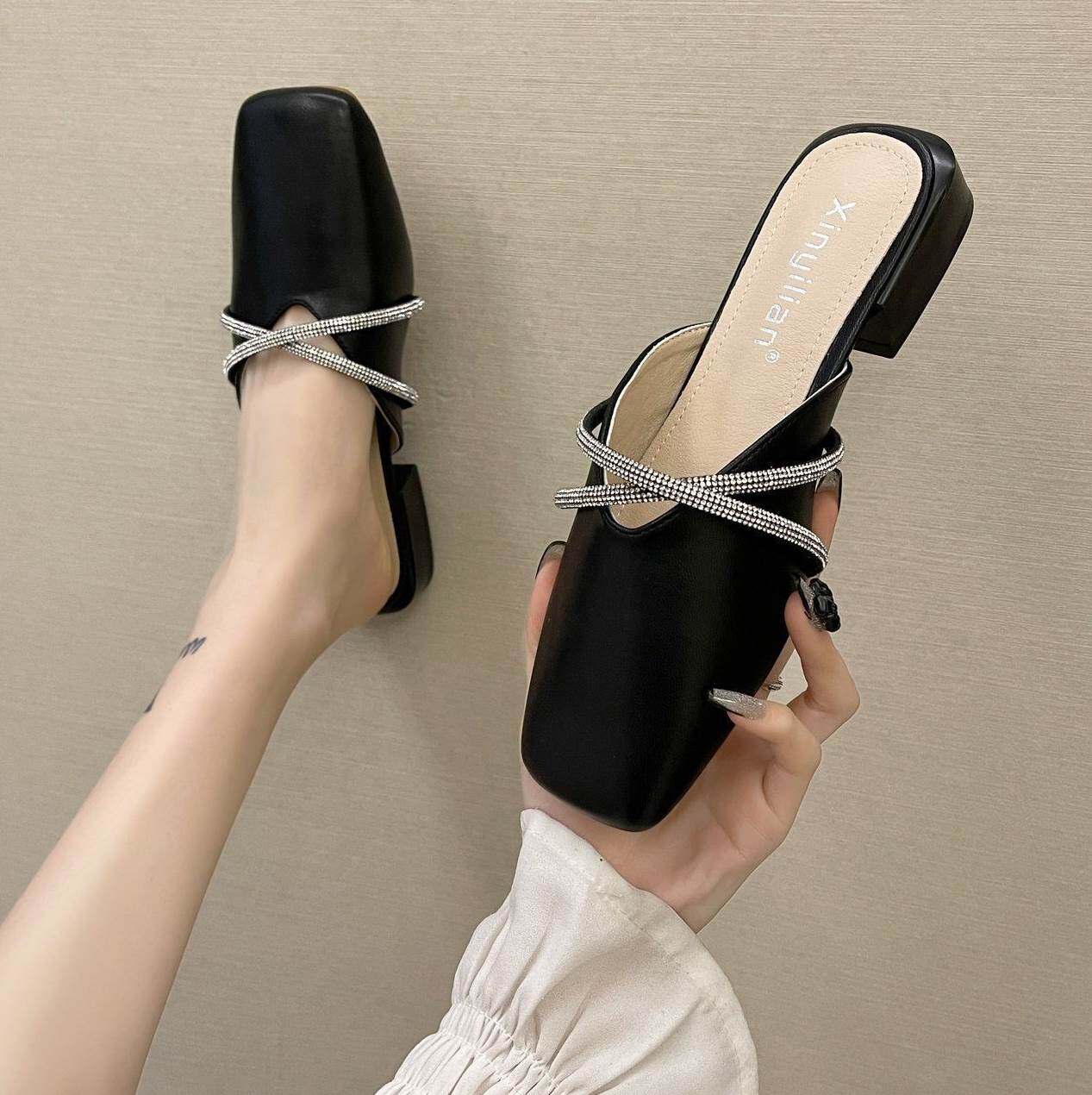 拖鞋女夏外穿拖鞋2021年新款女韩版水钻粗跟低跟时尚包头半拖鞋女