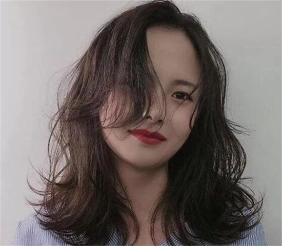 2021最新空气烫发型 短发的空气烫也是很好看的