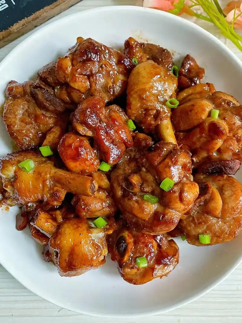 葱油焖鸡,大人小孩都爱吃.#跟抖音学做菜 #家常菜 #下饭菜 - 抖音