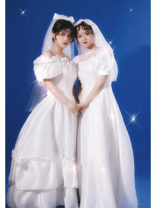 9493#复古婚纱  #闺蜜写真  #婚纱照姐妹们,别害臊,冲!