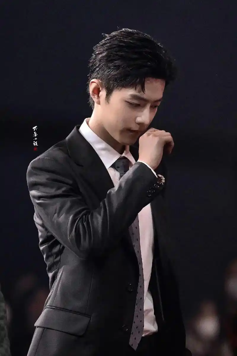 肖战 #向全世界安利肖战 2020微博之夜存图3(cr水印 - 抖音