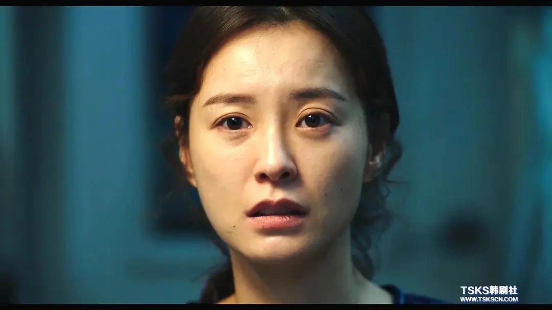 知道了,去年那部引发无数争议的《82年生的金智英》就是郑有美主演的