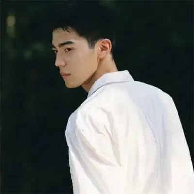 头像男深沉成熟 高级成熟且有深度的头像男生图片_男生头像_头像屋